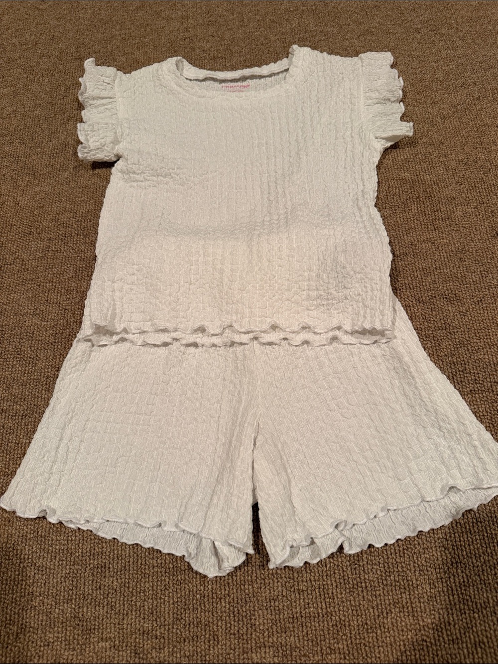Kids White Textured Ruffle Short Set